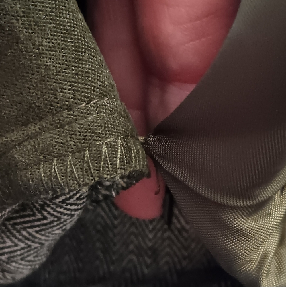𝑱𝒆𝒔𝒔𝒊𝒄𝒂 𝑯𝒐𝒘𝒂𝒓𝒅 𝑽𝒕𝒈. 𝑷𝒂𝒊𝒔𝒍𝒆𝒚 𝑩𝒍𝒂𝒛𝒆𝒓 - Picture 6 of 12